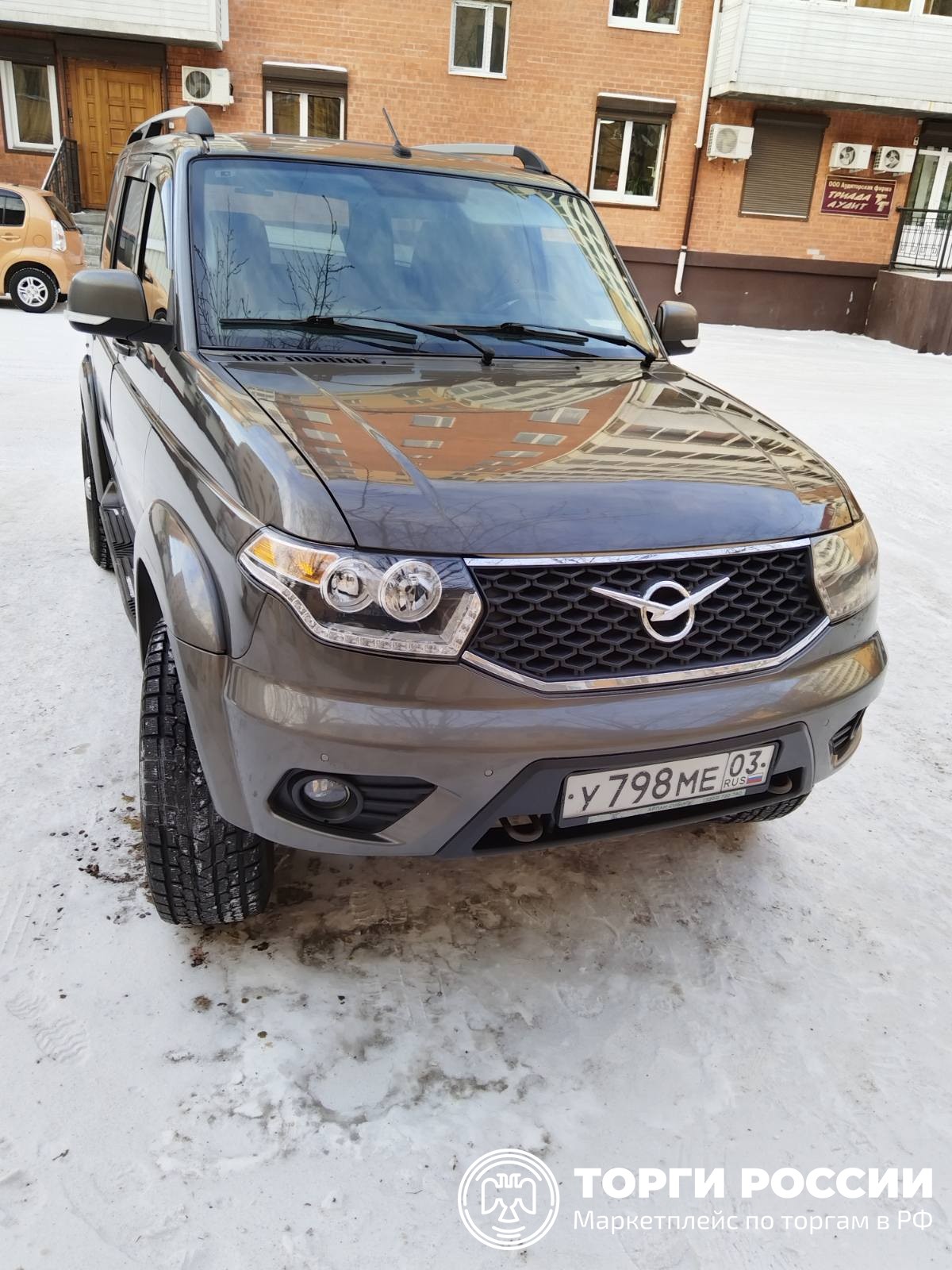 uaz 3163