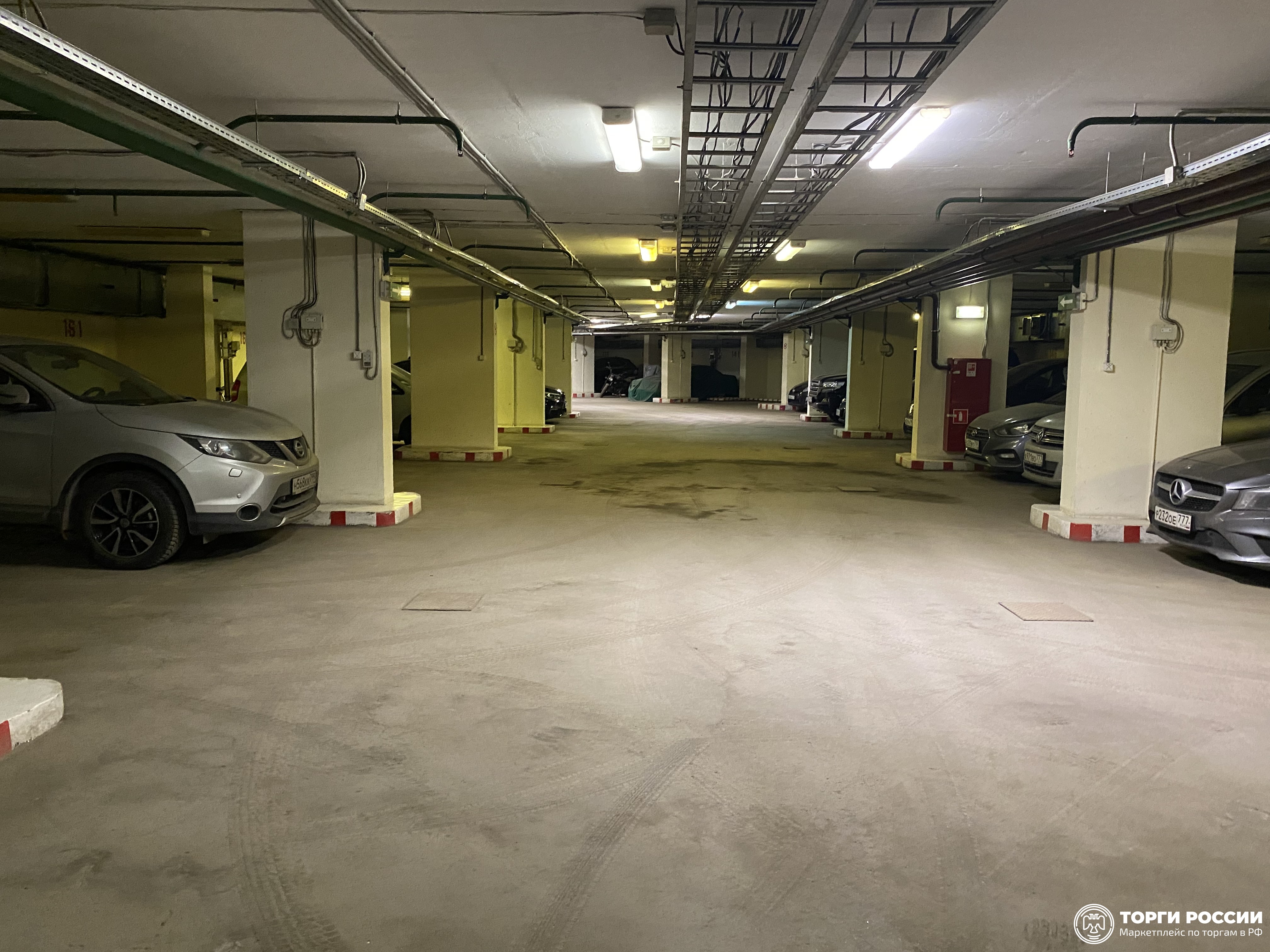 павелецкая пл. персона эксперт. москва, павелецкая площадь, д. москва, павелецкая площадь, д. вывеска кофейни дабл би.