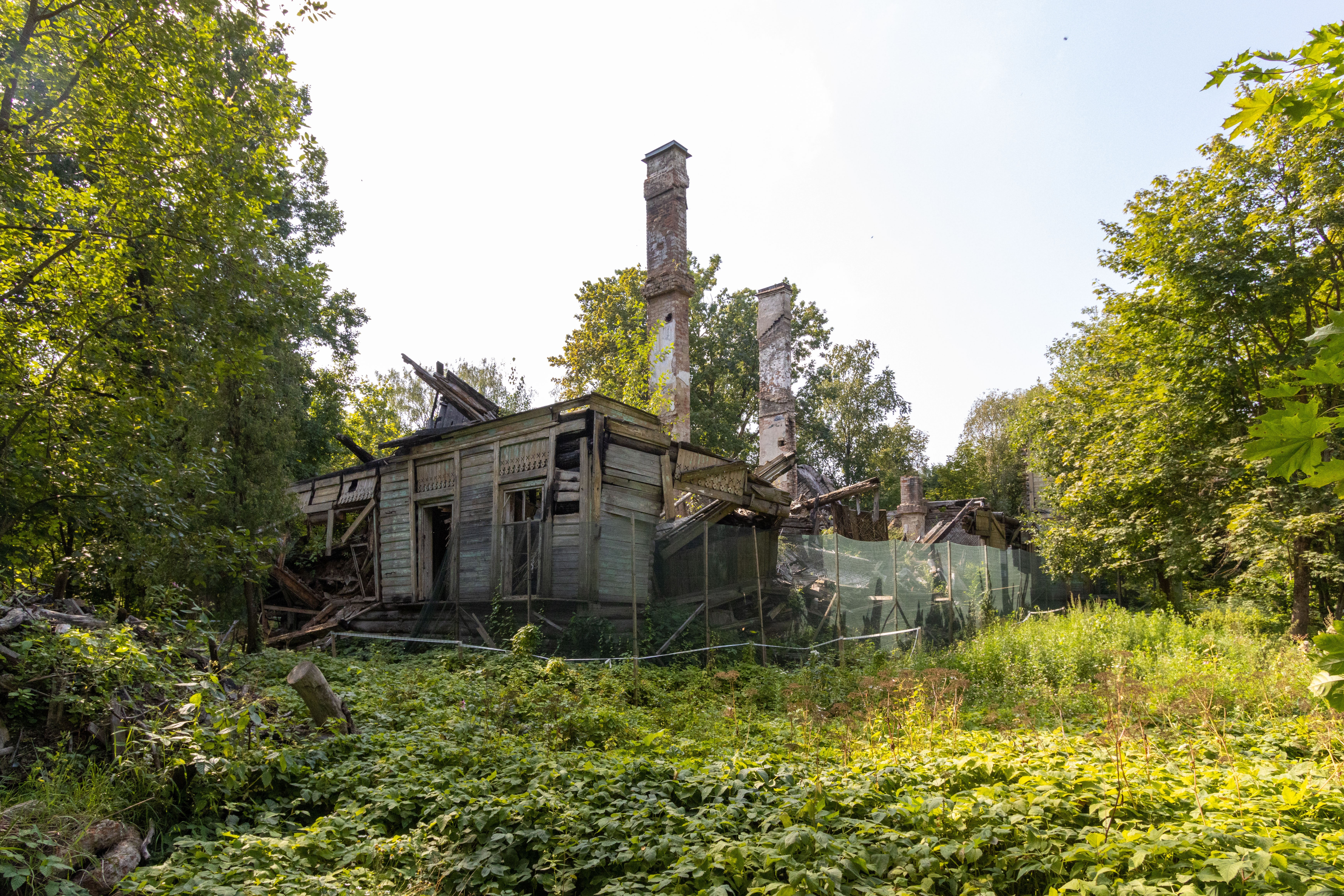 Санкт-Петербург, город красное село, фабричный поселок, дом 5, литера а. Фабричный поселок. Фабричный поселок в Красном селе. Нежилые сооружения это.