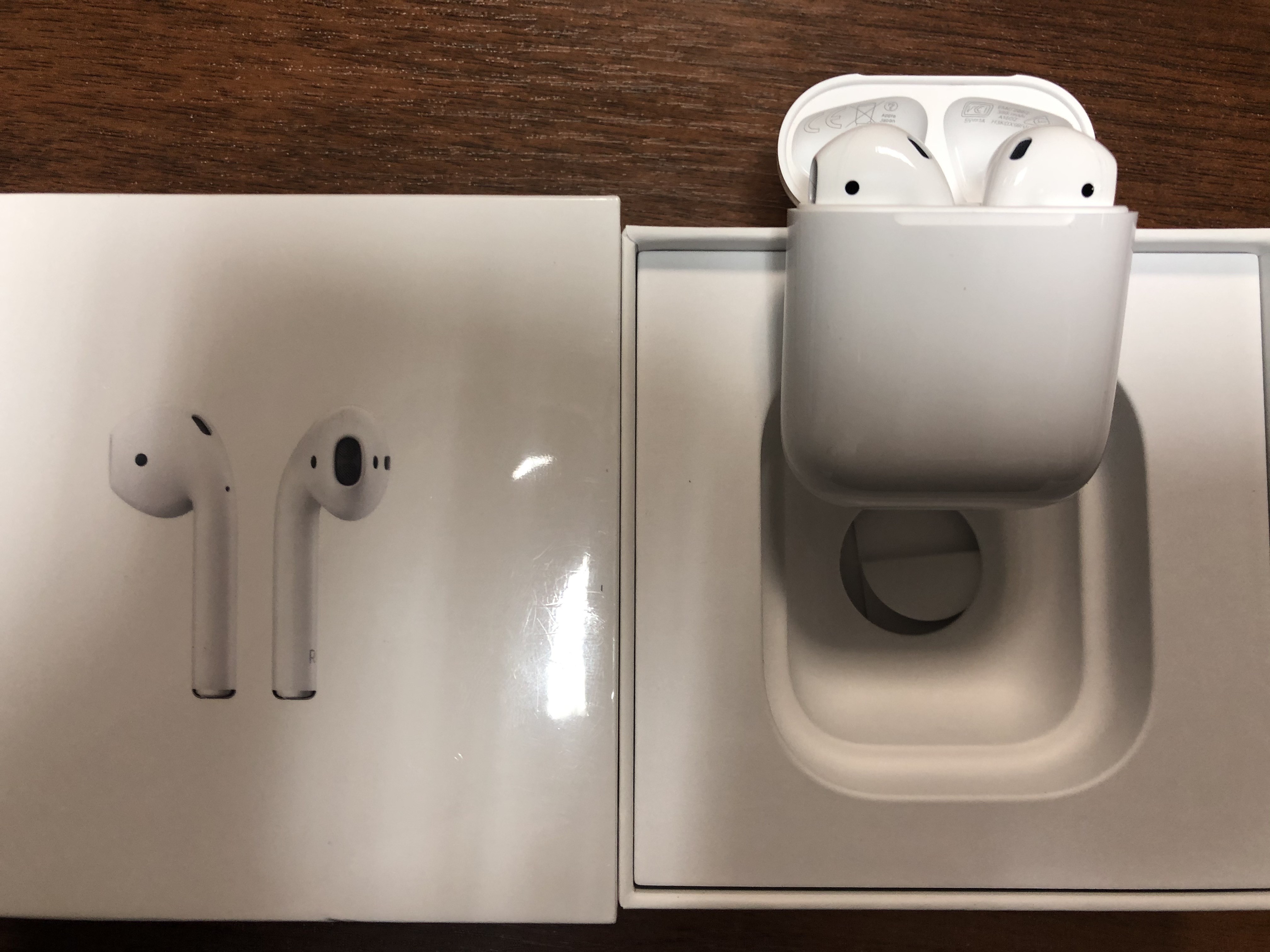 Apple airpods with charging case mv7n2. Apple airpods 2 белый (mv7n2). Apple airpods with charging case mv7n2. Airpods 2022 png. Беспроводные наушники apple airpods 2 с беспроводным зарядным футляром.